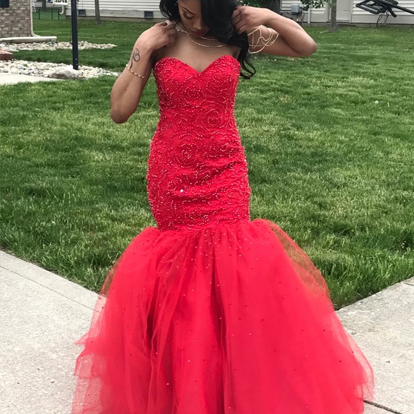 Prom Dress - Picture 2 of 6